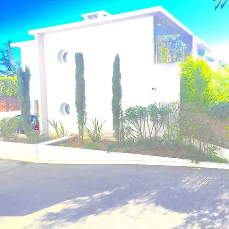Semesterbostad Maison Bijou Plage, Juan Les Pins-antibes *